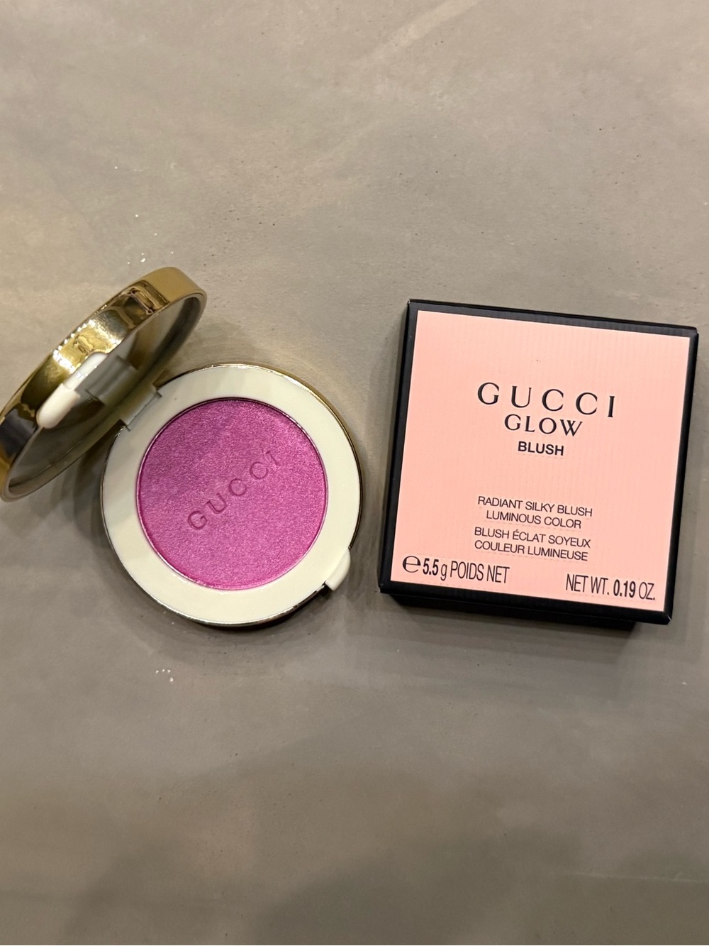 Gucci Glow Radiant Silky Blush — 01 Arctic Rose